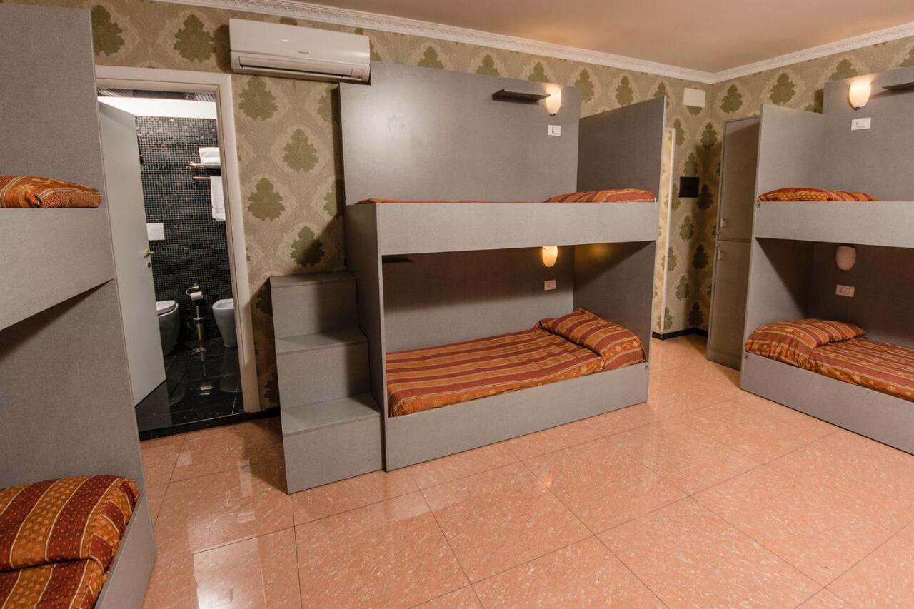 Hostel Beautiful Rome Bagian luar foto